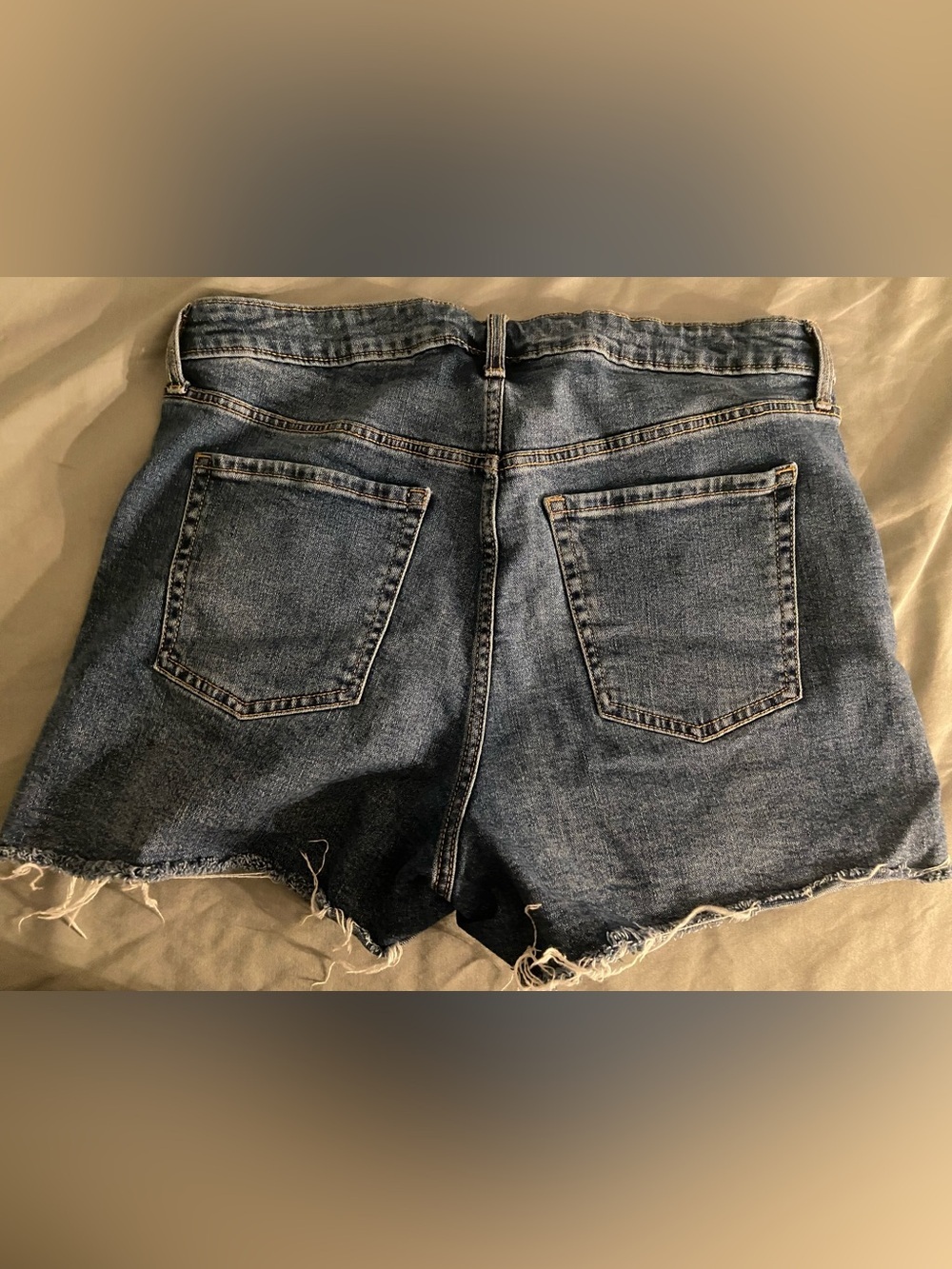 Old Navy Women’s 16 Sky-Hi A-Line Denim Cutoff Dark Blue Classic Jean Shorts - Picture 3 of 7